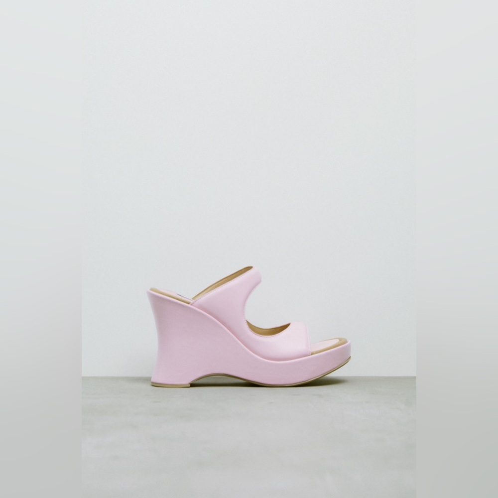 Zara Round Toe Leather Heeled Wedges in Size 8 Color Pink.